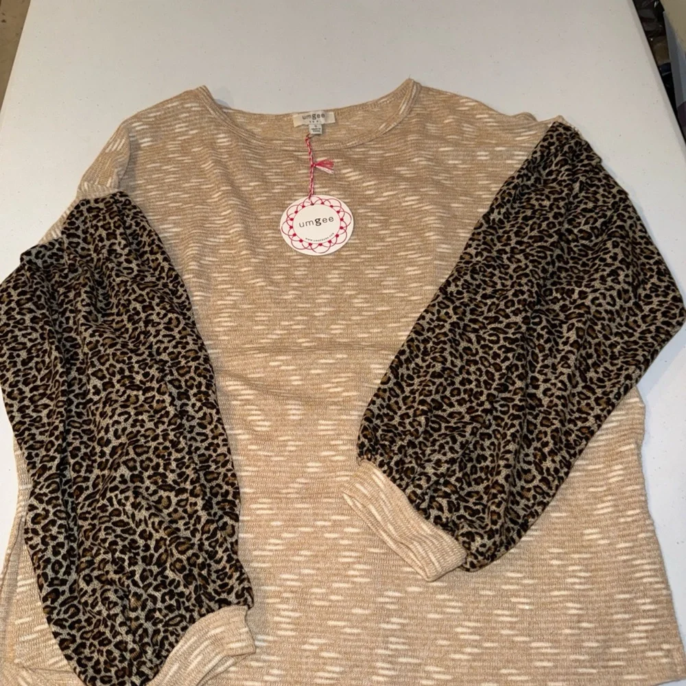Umgee Size Small New‎ Tunic Leopard Balloon Sleeves Animal Print Boho NWT Deer